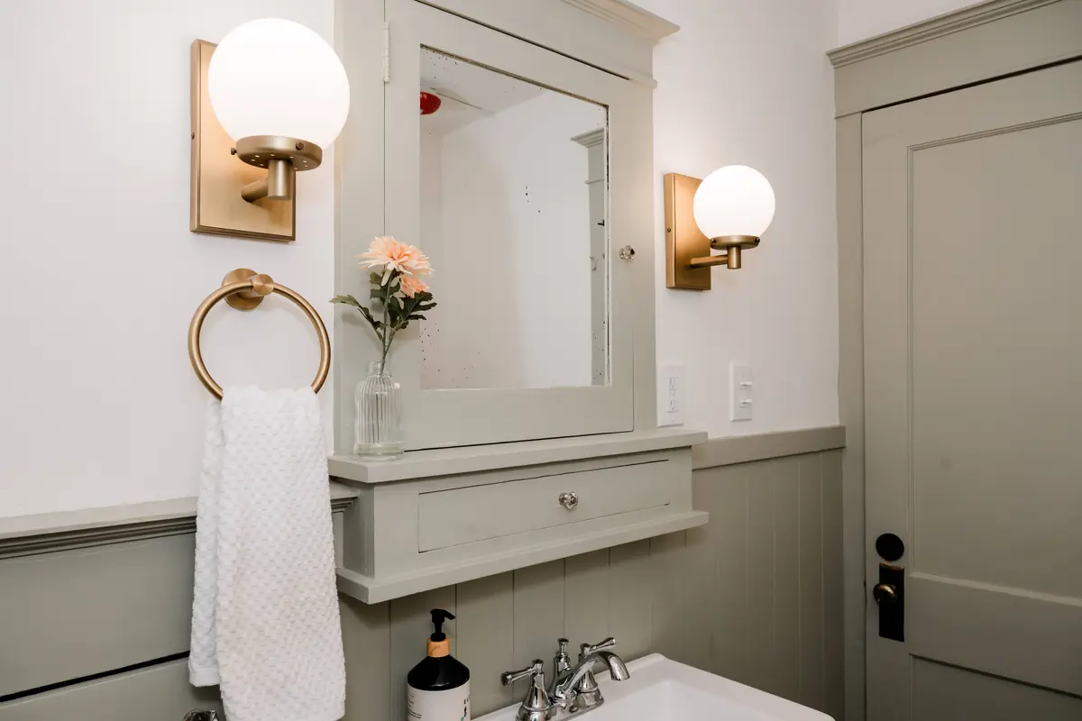 Bathroom Vanity