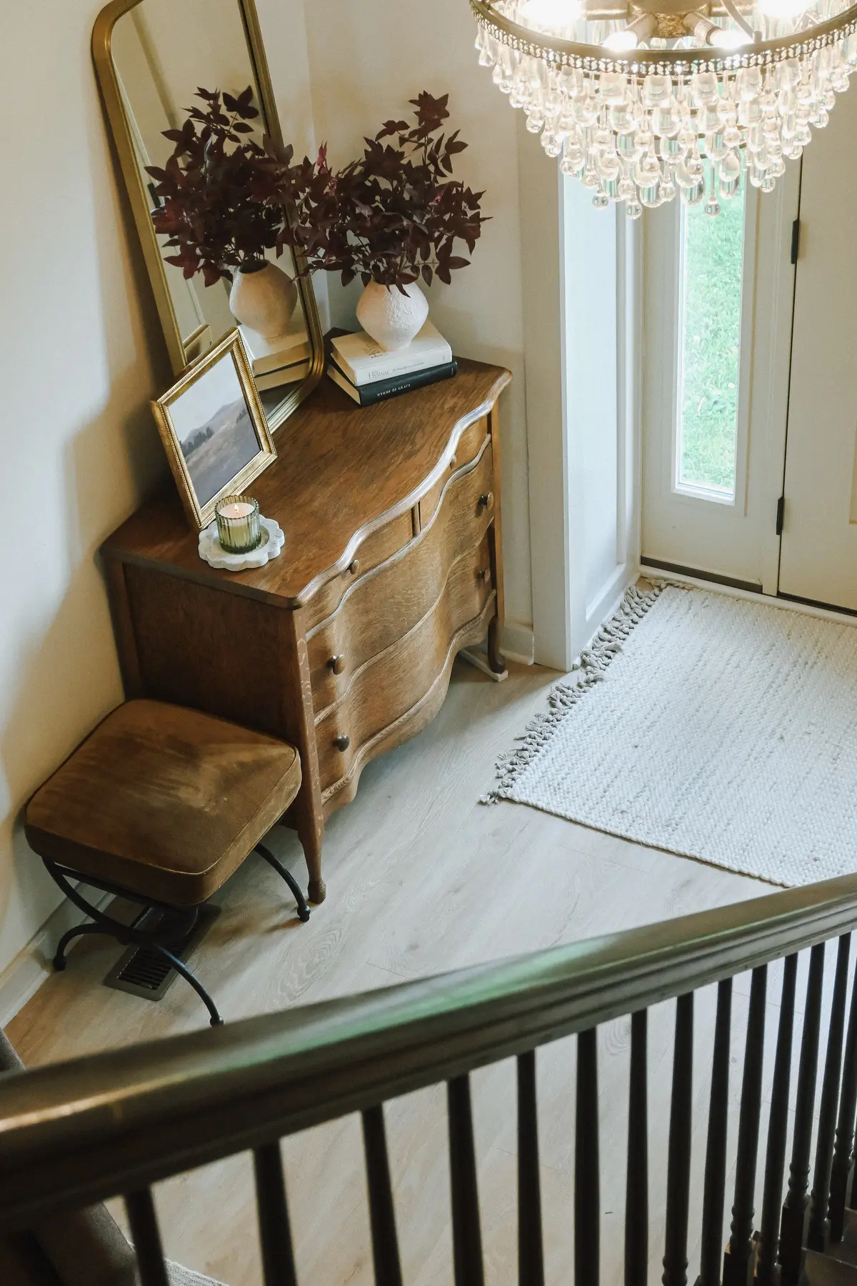 Landing Dresser